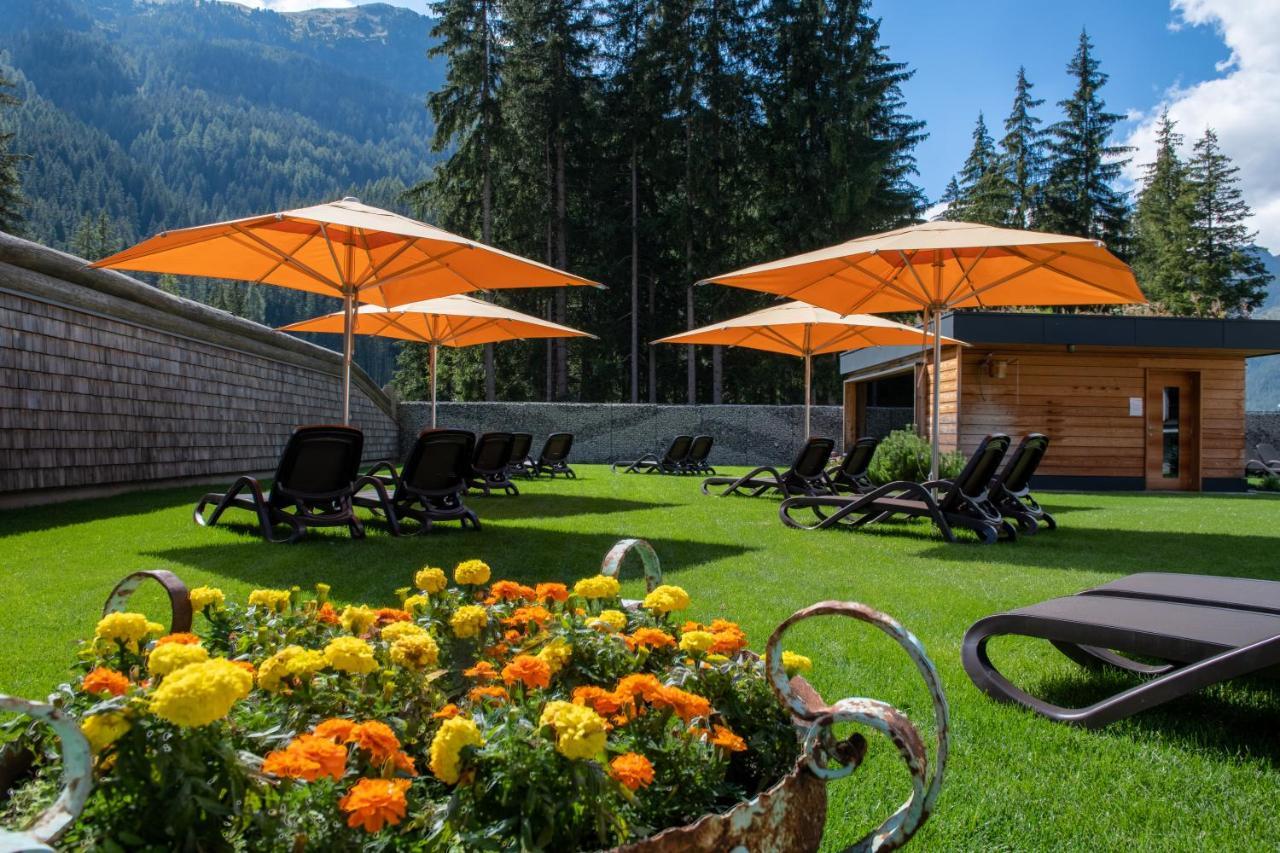 Croce Bianca Leisure & Spa Hotel Canazei Zewnętrze zdjęcie