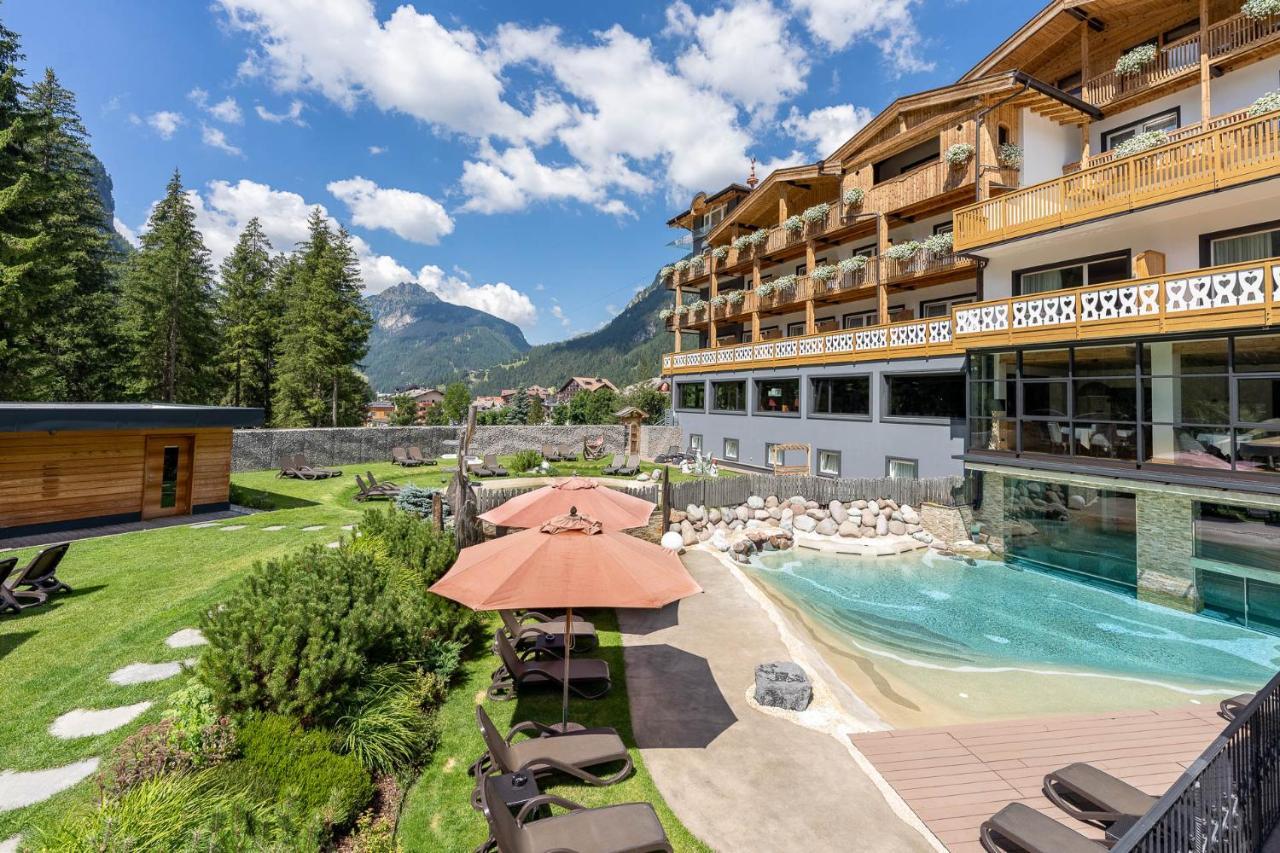 Croce Bianca Leisure & Spa Hotel Canazei Zewnętrze zdjęcie