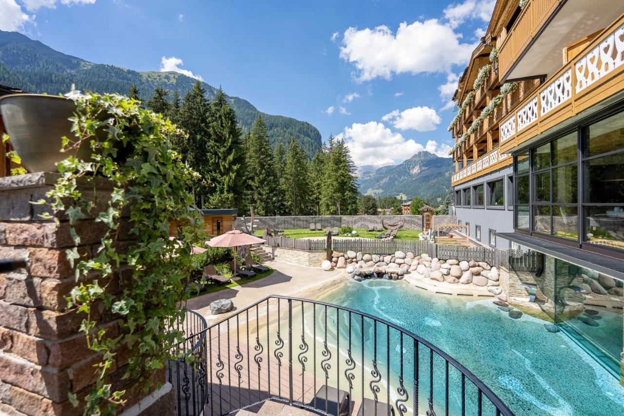 Croce Bianca Leisure & Spa Hotel Canazei Zewnętrze zdjęcie