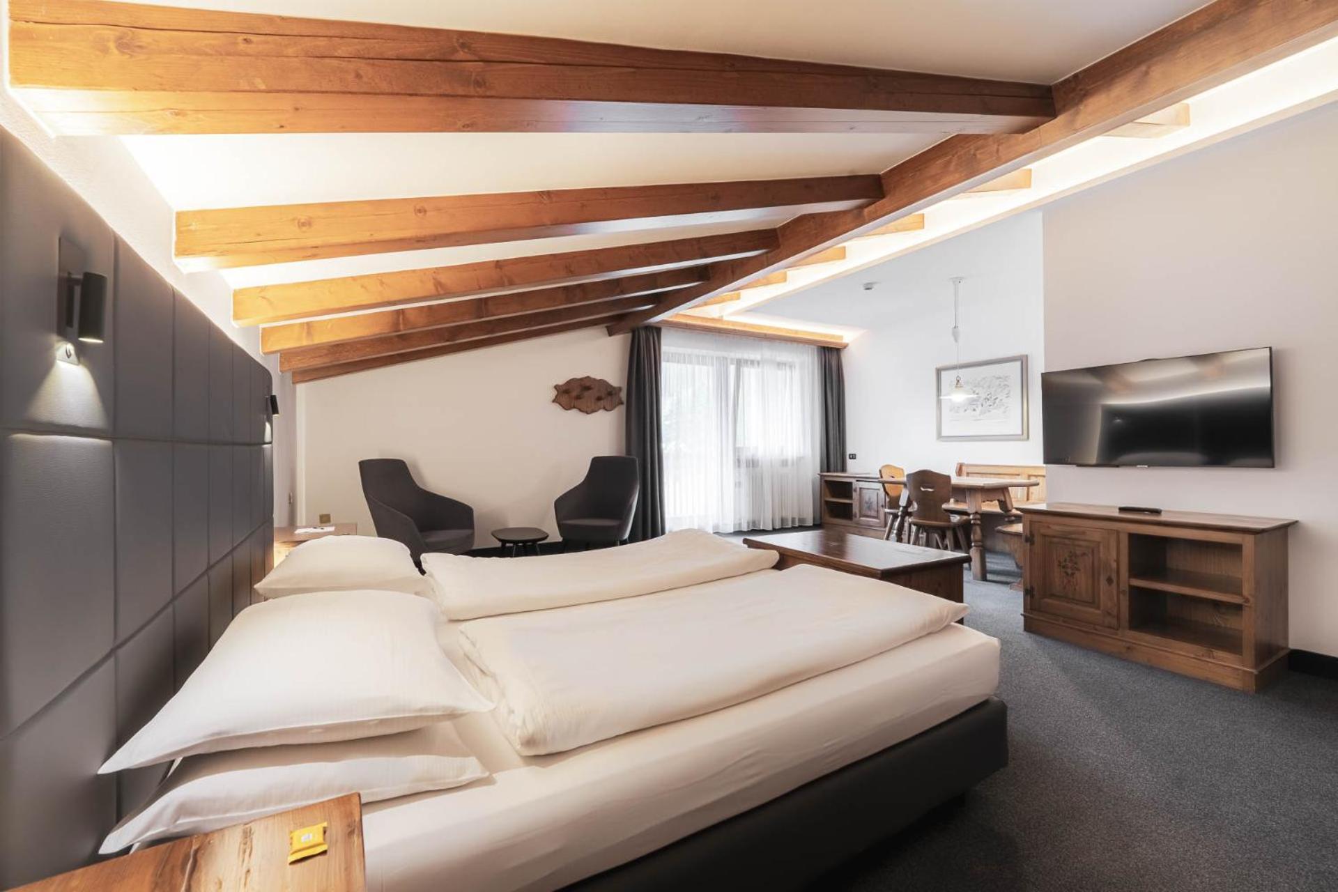 Croce Bianca Leisure & Spa Hotel Canazei Zewnętrze zdjęcie