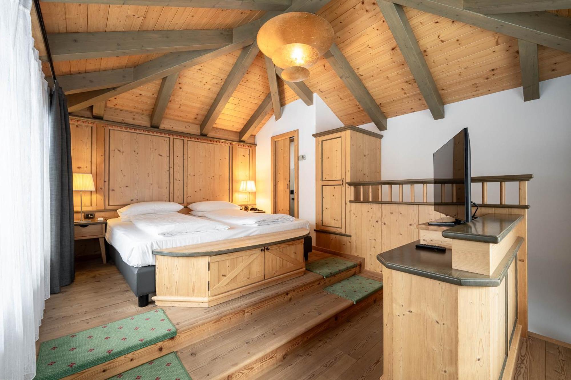 Croce Bianca Leisure & Spa Hotel Canazei Zewnętrze zdjęcie