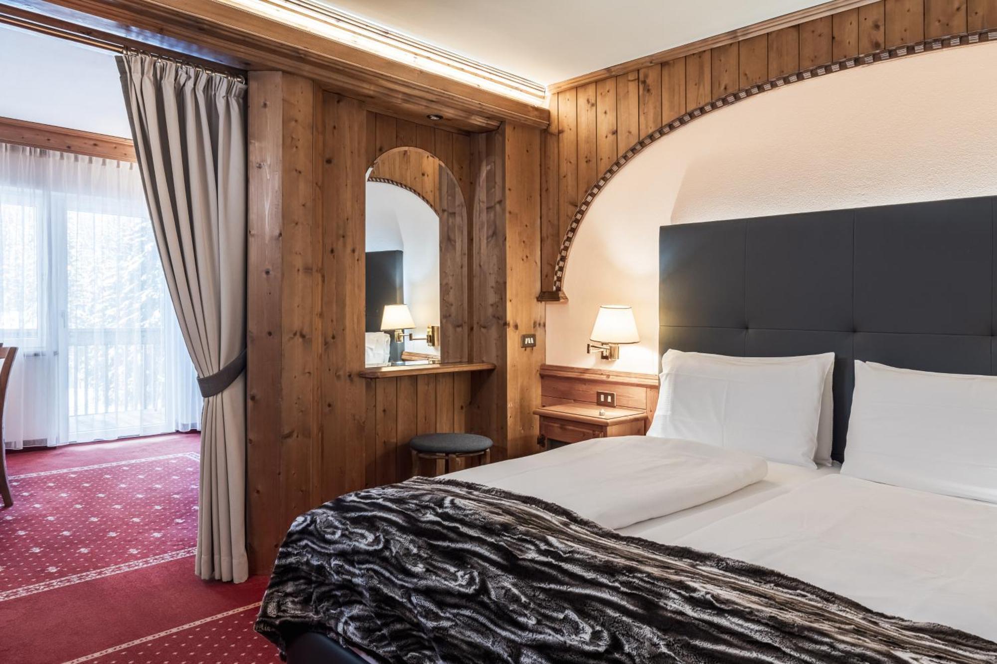 Croce Bianca Leisure & Spa Hotel Canazei Zewnętrze zdjęcie